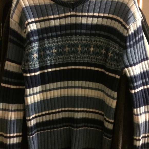 KID'S--GIRLS SWEATER - Picture 3 of 3